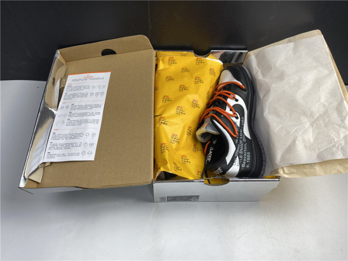 off-white x nike dunk low ct0856 -001