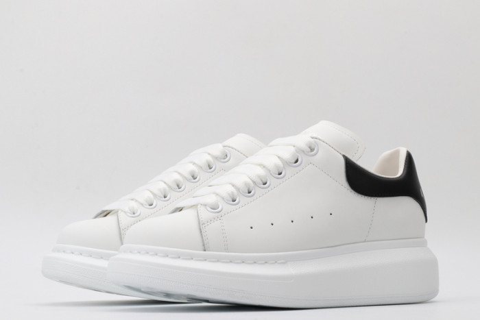alex mcqu sneakers