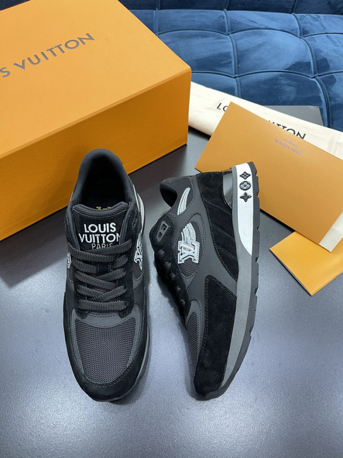 lovt sports shoes