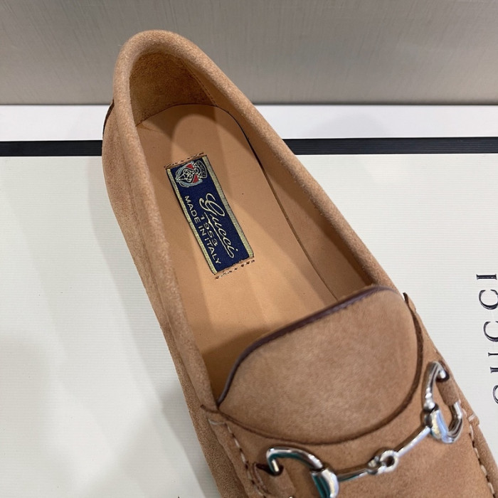 guc loafer