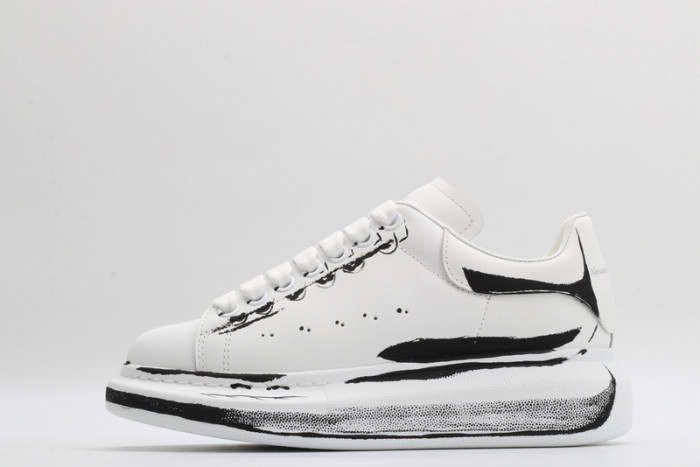 alex mcqu sneakers