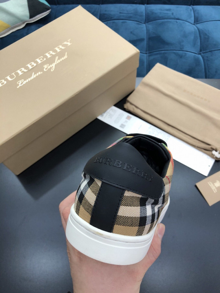 BUBERY SNEAKER