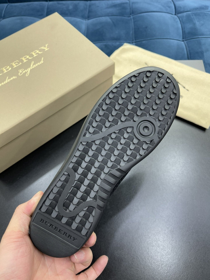 BUBERY SNEAKER
