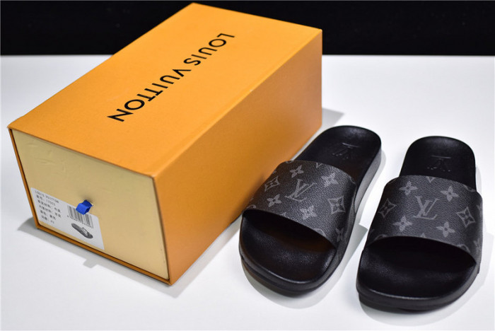 lovt sandal