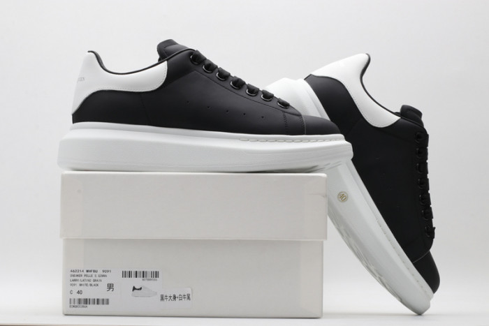 alex mcqu sneakers