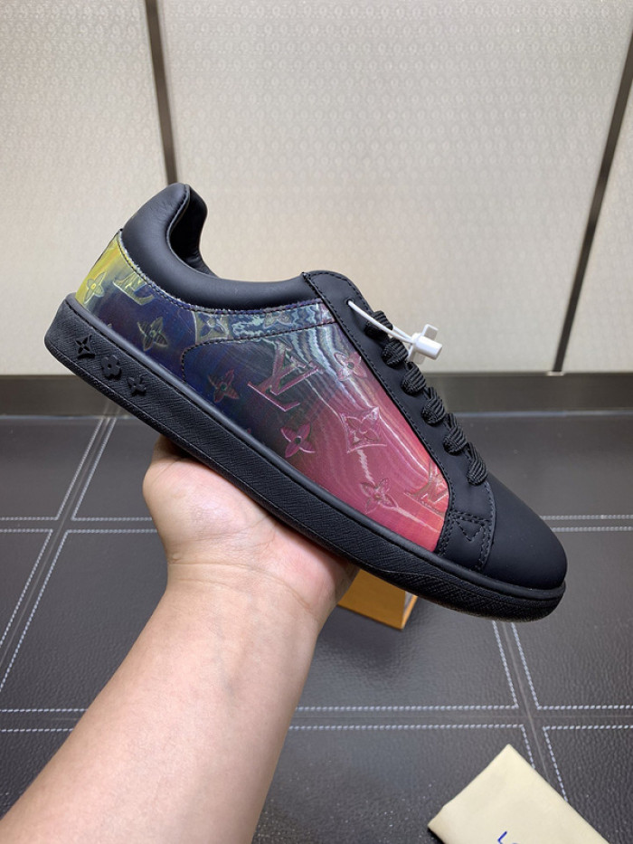 lovt sneaker