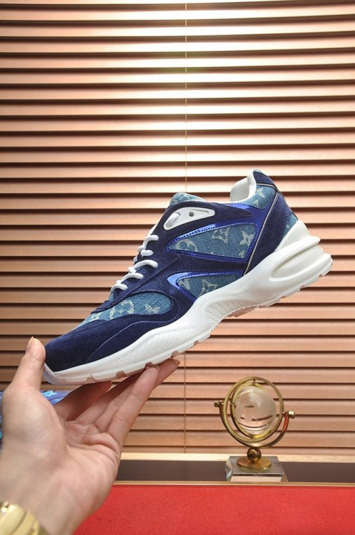 lovt sneaker