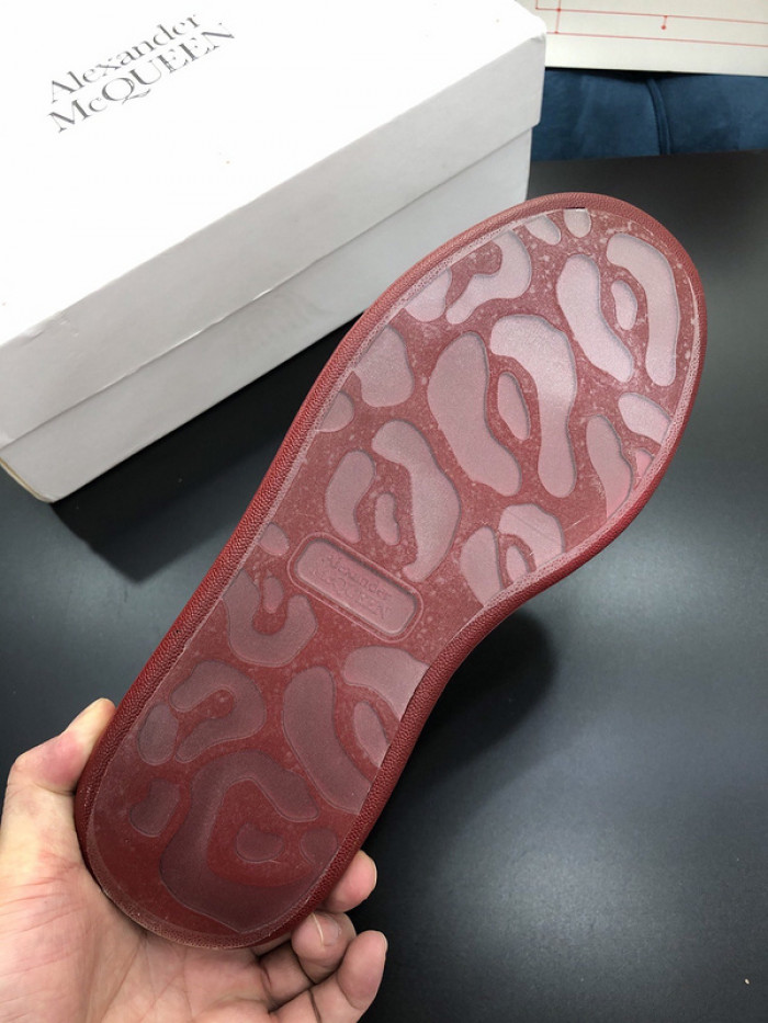 alex mcqu sneakers
