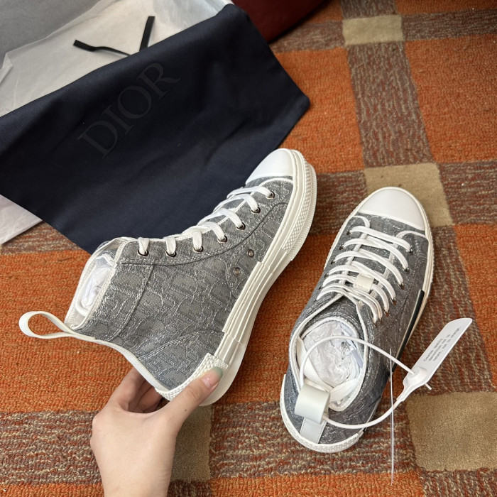 DR B23 HOMME KAWS D08