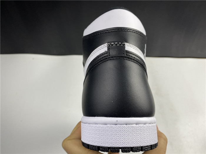 jordan 1 retro black white 555088-010