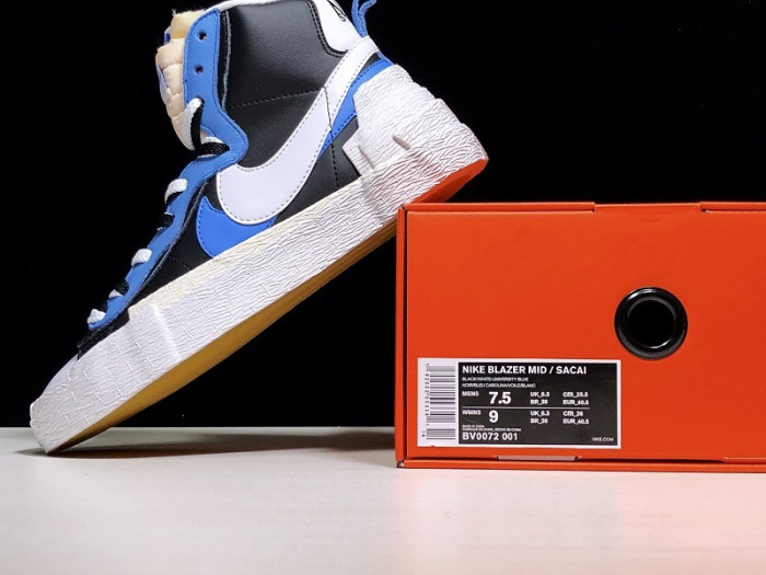 nike blazer mid sacai white black legend blue bv0072-001