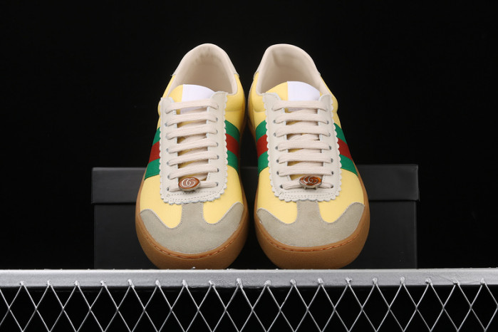 gi ace embroidered low-top sneaker h903p112