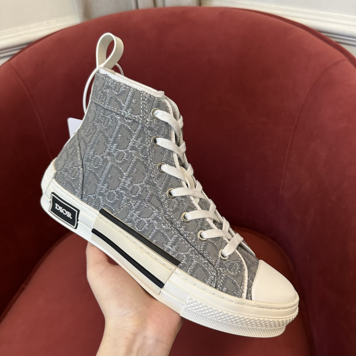 DR B23 HOMME KAWS D08